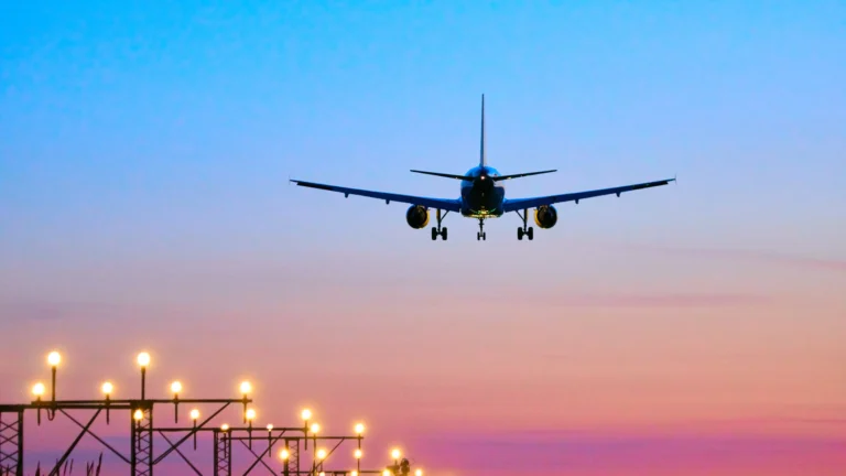 How Travel Businesses Use Digital Colors to Attract More Bookings
