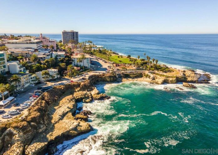 Boulevard Coast EC